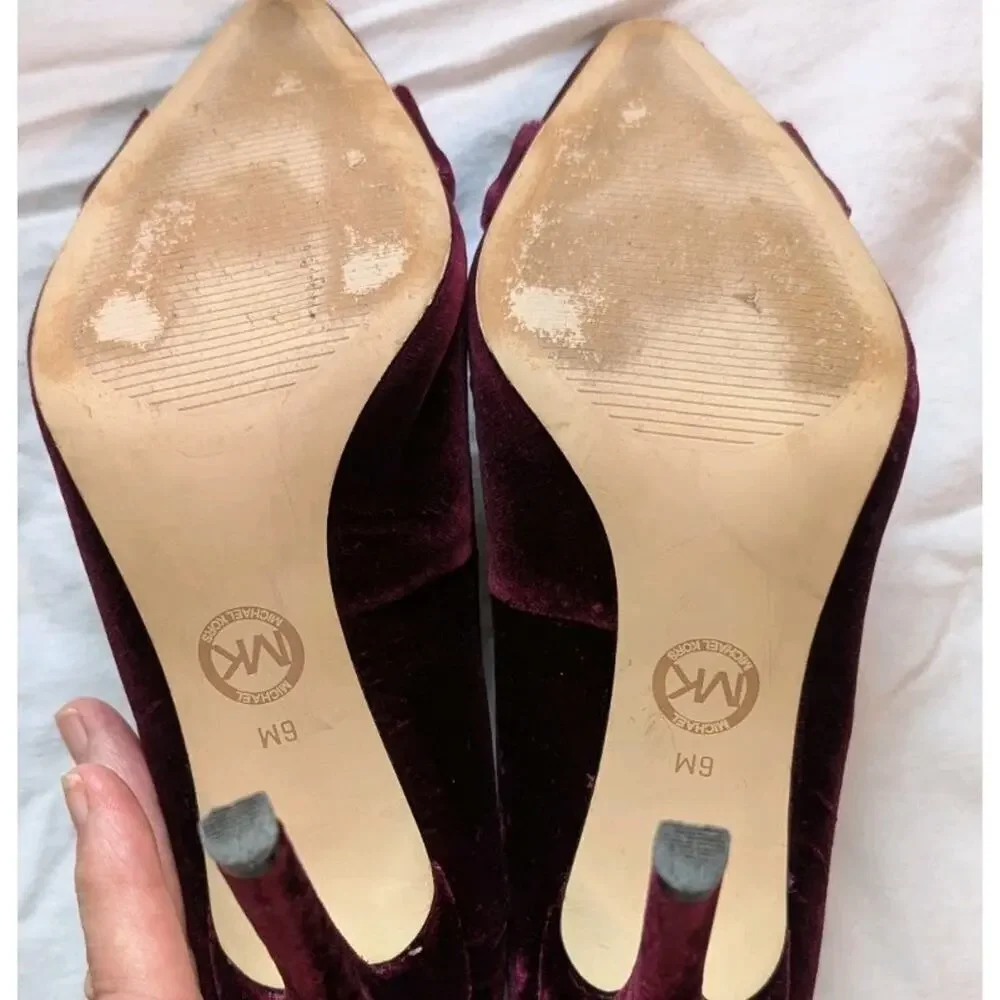 Michael Michael Kors "Viola" Suede w/Crystal Brooch Accent Pumps Sz 6 $160 - Picture 10 of 10